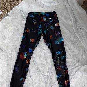 Floral Nike Drifit Leggings NWOT (M)